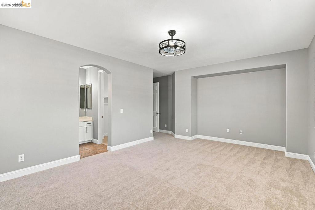 5671 Arcadia Cir