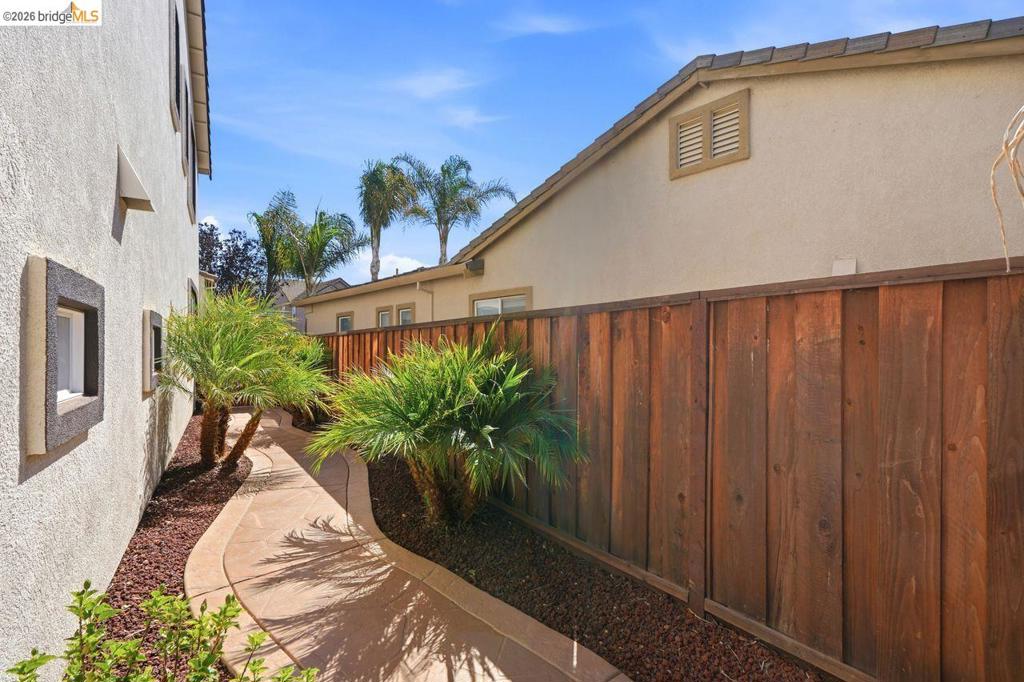 5671 Arcadia Cir