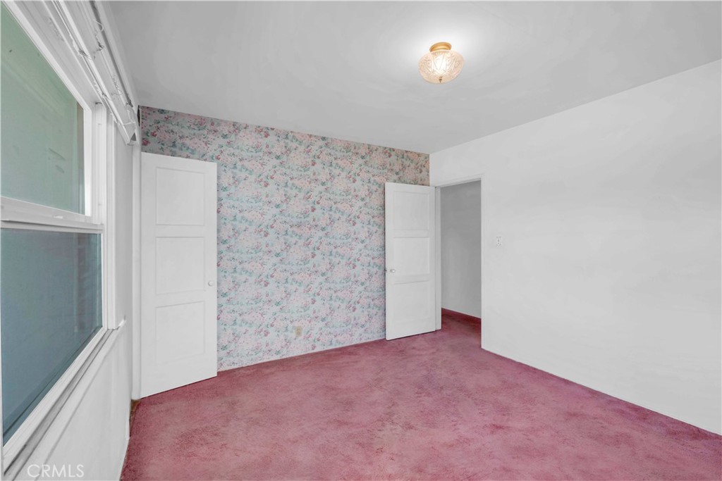 2707 Robinson Street