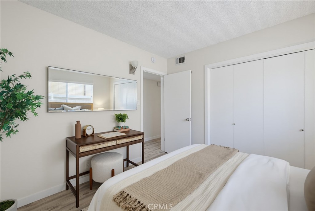 2322 Pullman