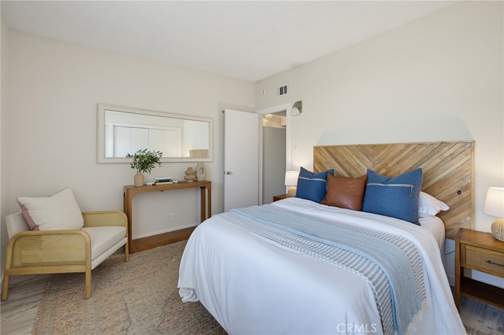 2322 Pullman