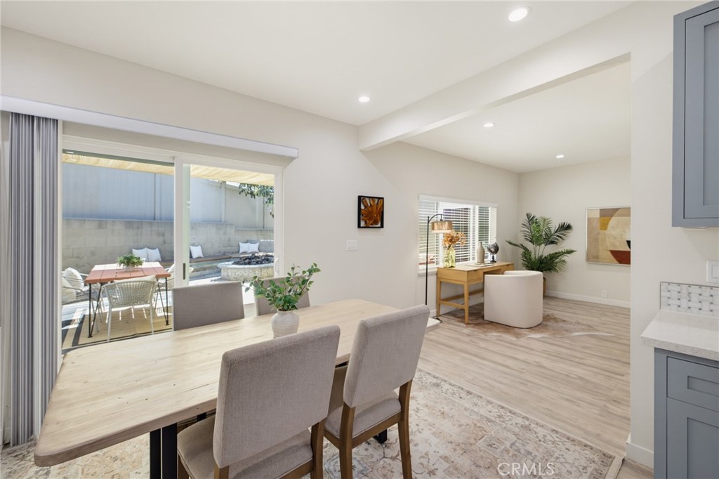 2322 Pullman