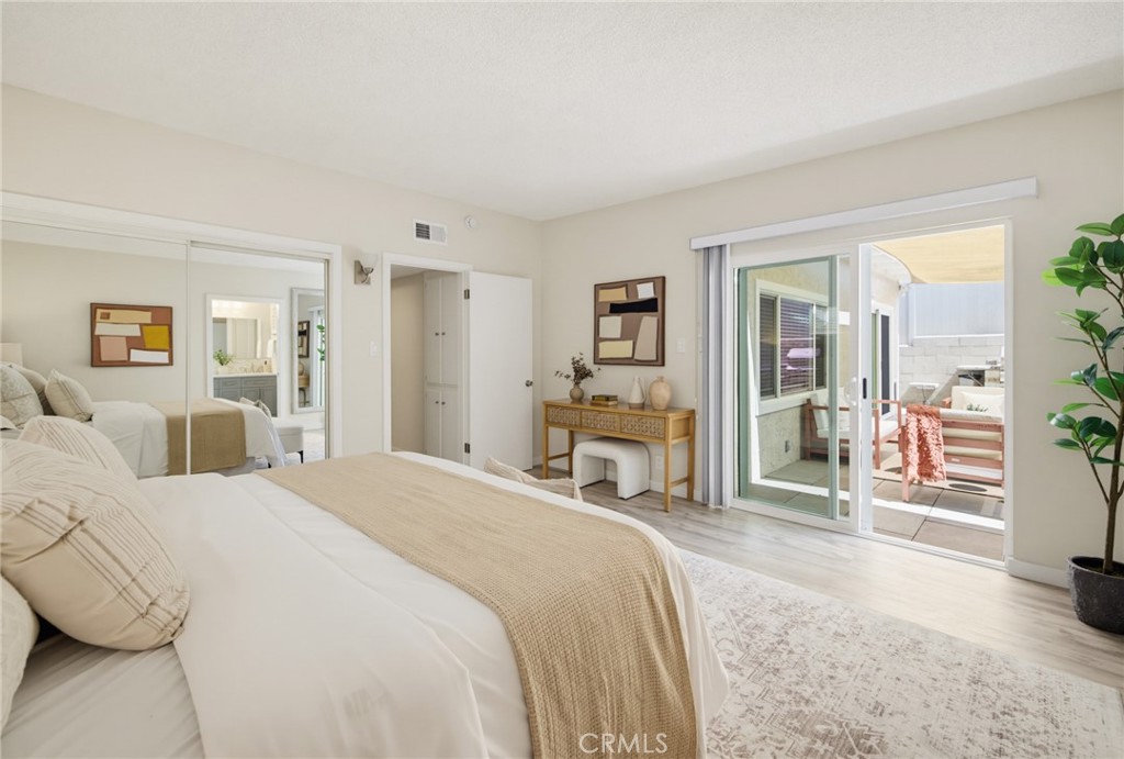 2322 Pullman