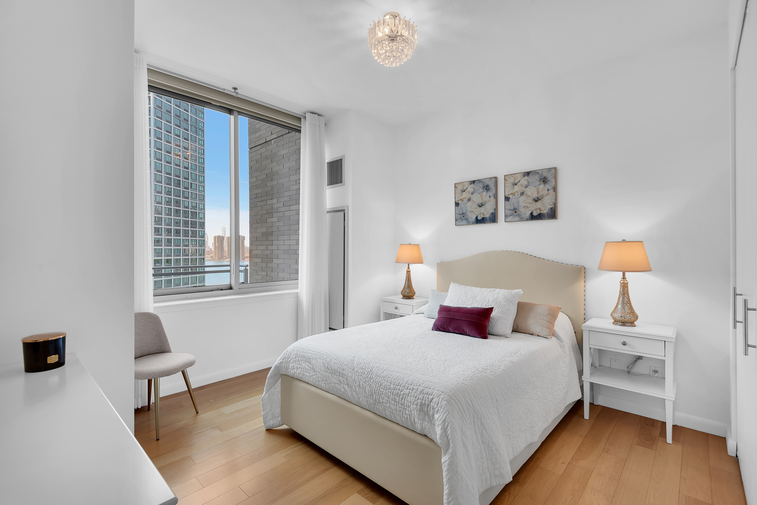 46 CENTER Boulevard 1407
