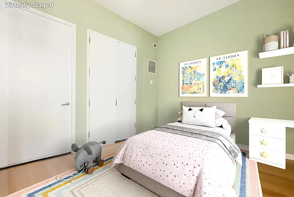 27-28 THOMSON Avenue 243