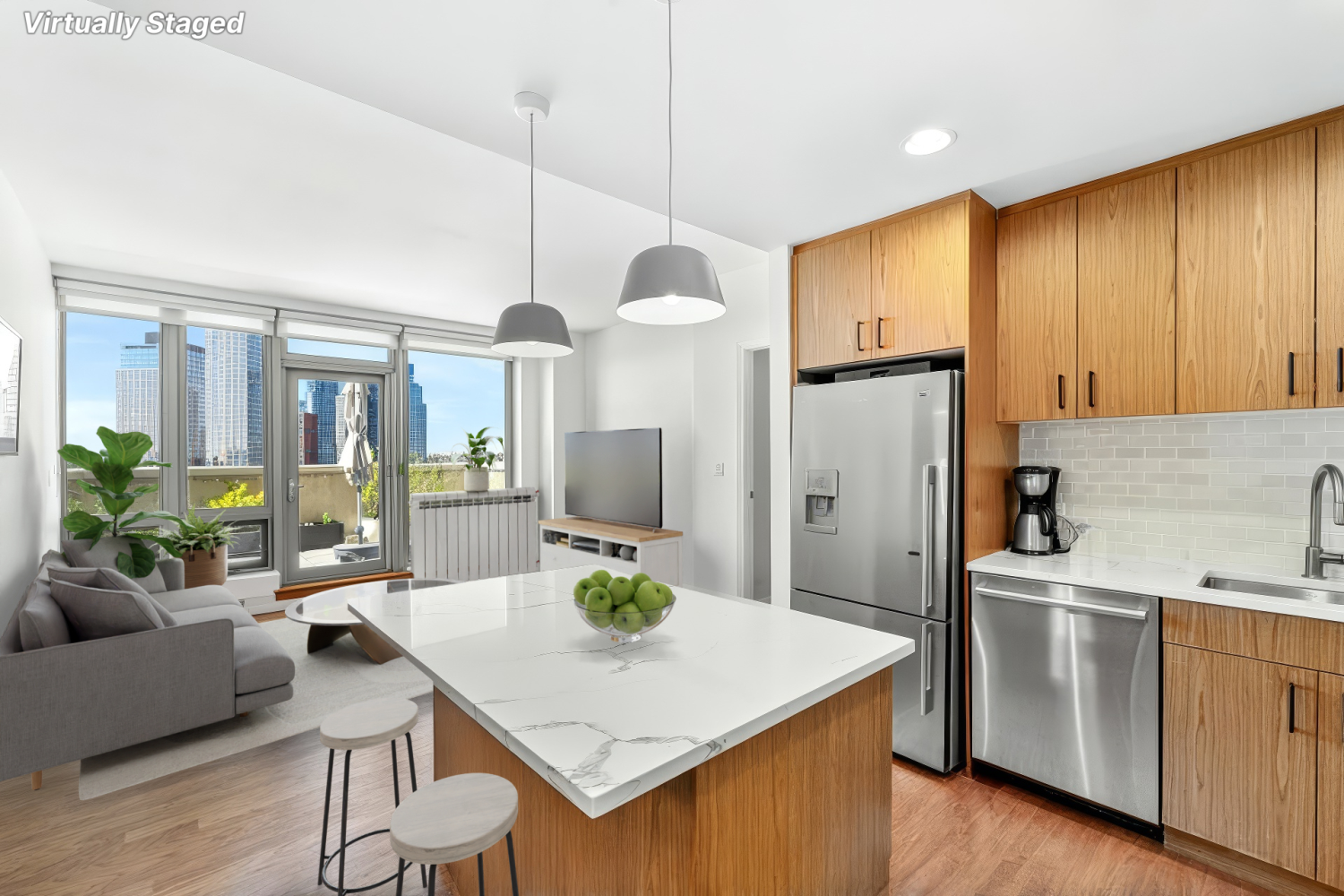 549 BORDEN Avenue 9K