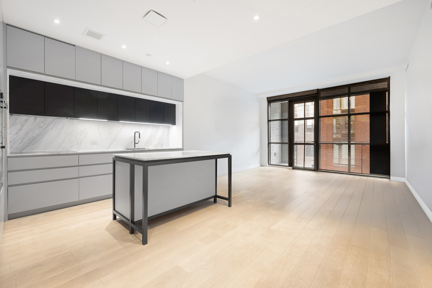 215 N 10TH Street 4D