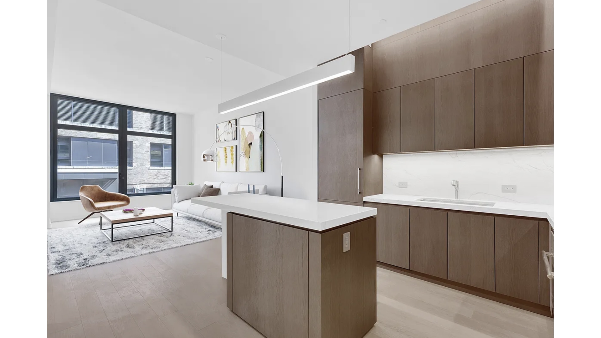 77 CHARLTON Street N3D