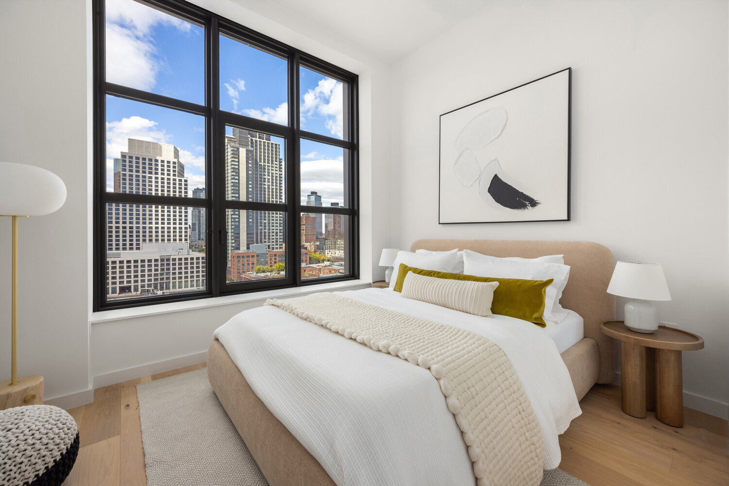 29 HURON Street 12DE