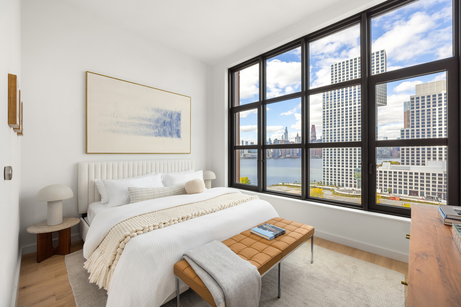 29 HURON Street 12DE