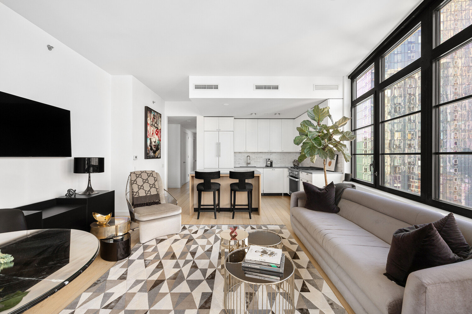 50 W 30TH Street 18B