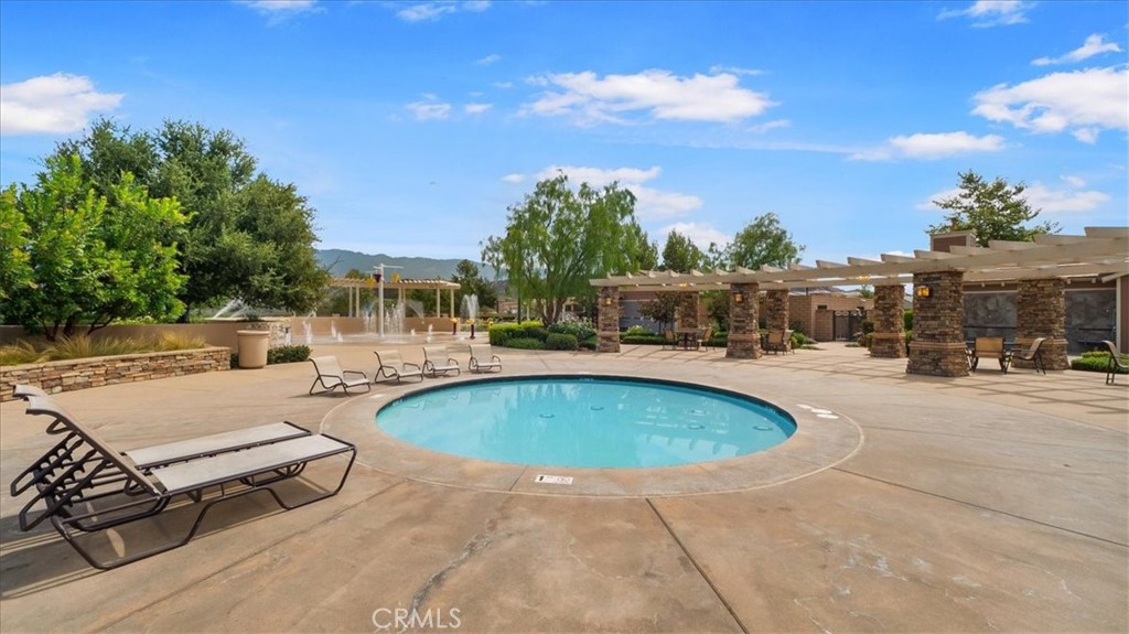 18286 Sassafras Lane