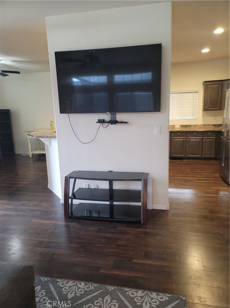 2139 E 4th Street 196