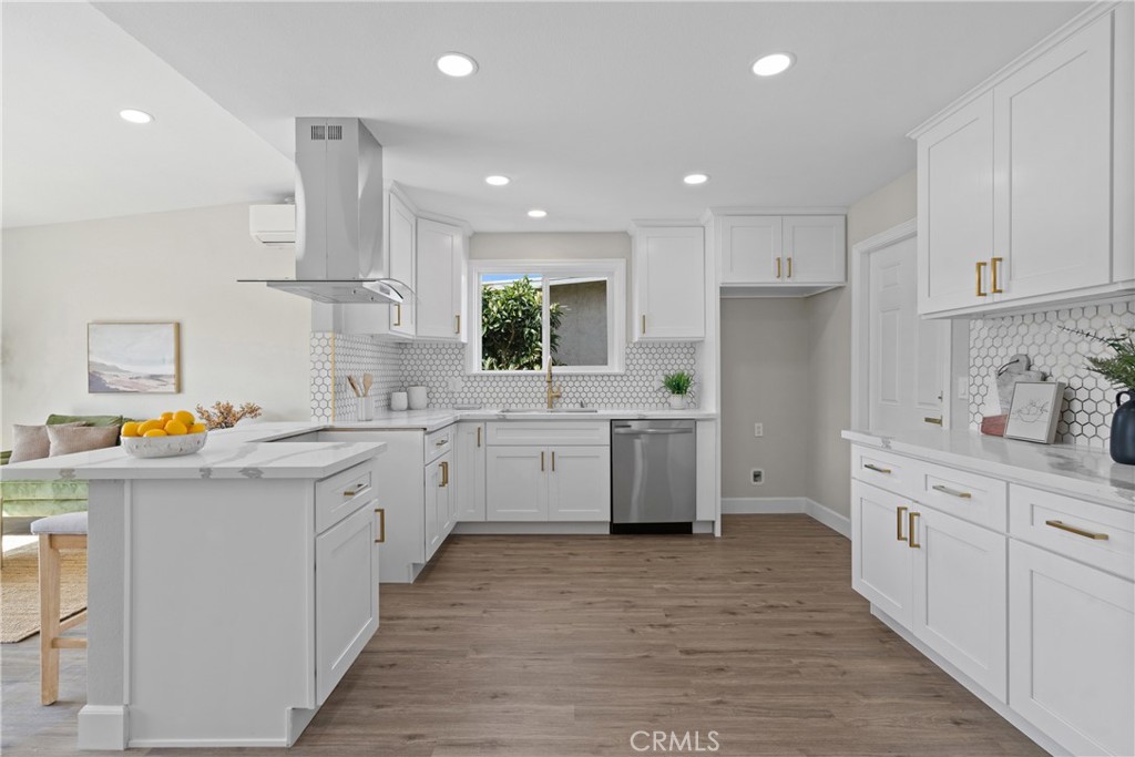 411 Whiteford Avenue