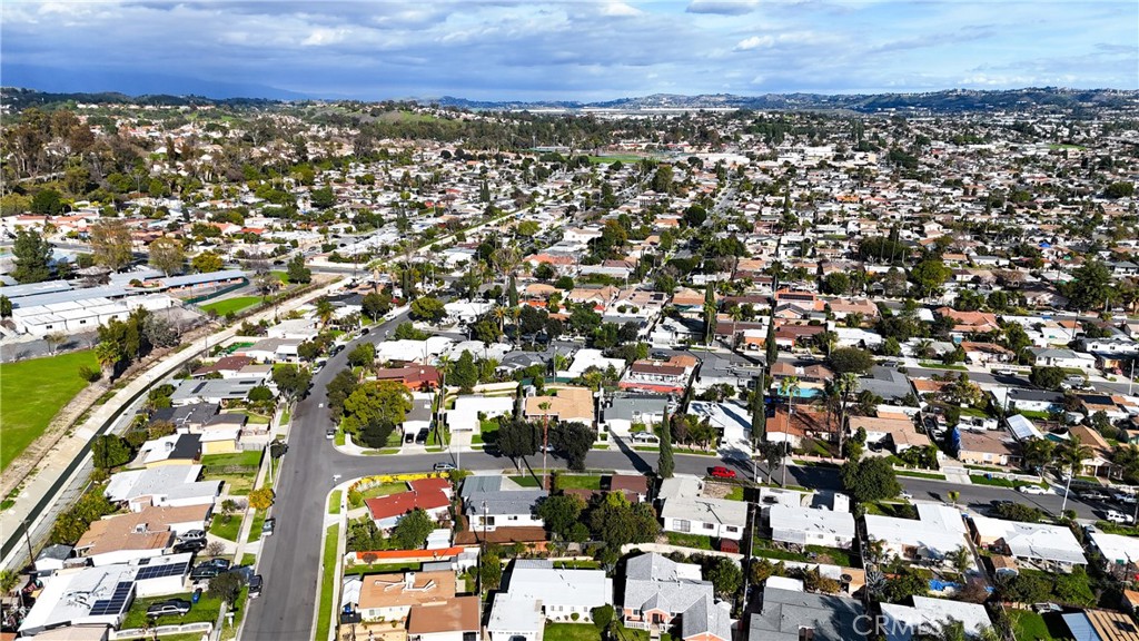 411 Whiteford Avenue