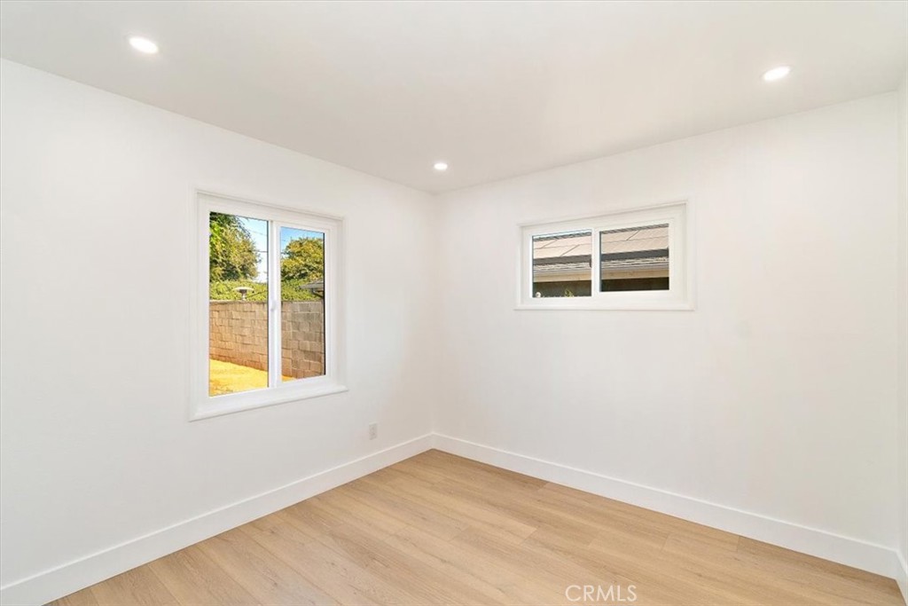 146 S Loraine Avenue