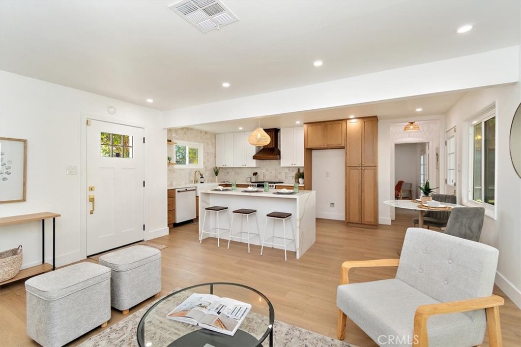 146 S Loraine Avenue