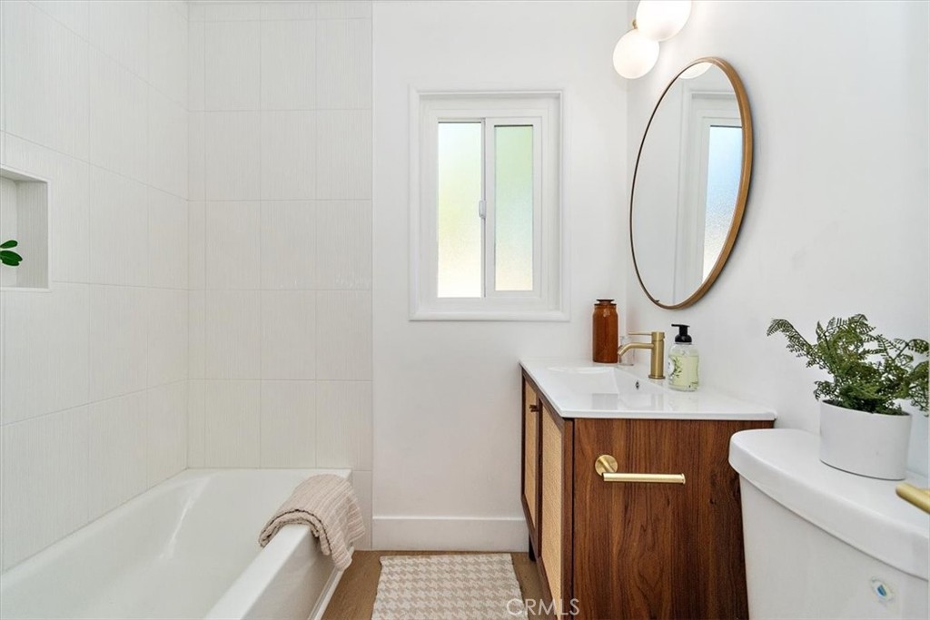 146 S Loraine Avenue