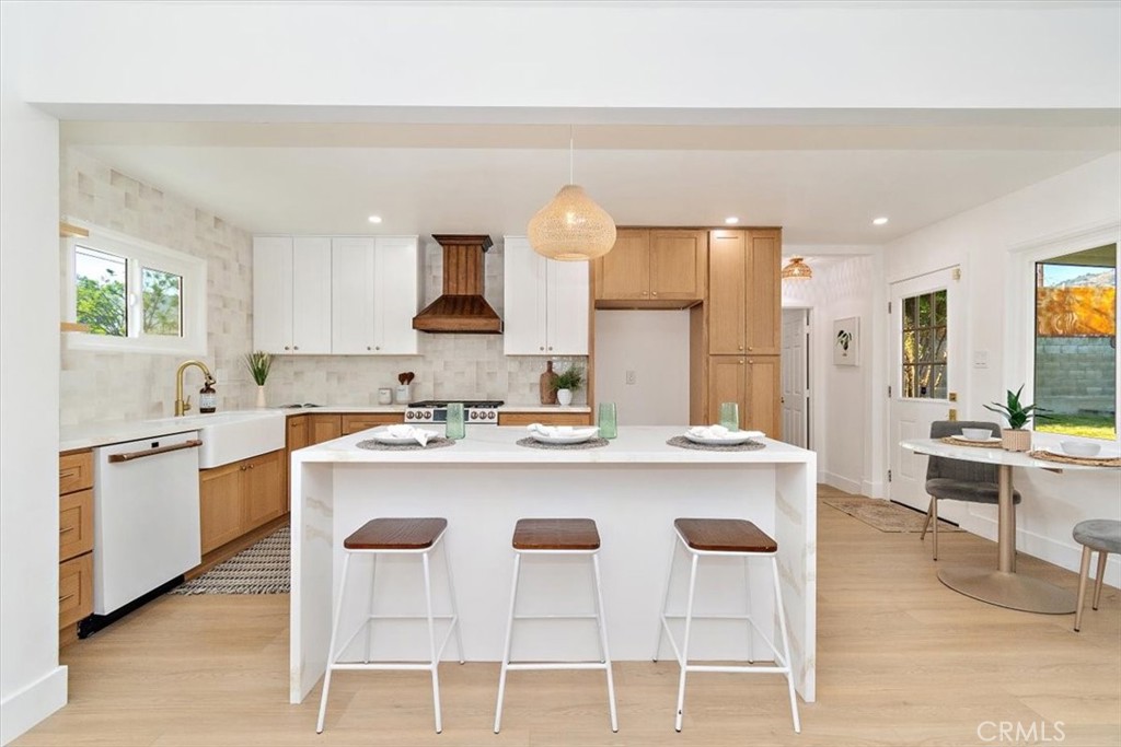 146 S Loraine Avenue