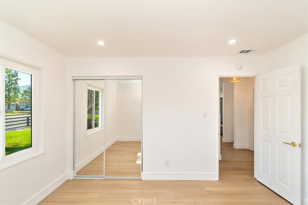 146 S Loraine Avenue