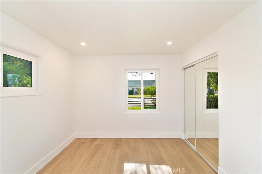 146 S Loraine Avenue