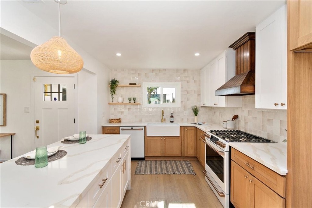 146 S Loraine Avenue