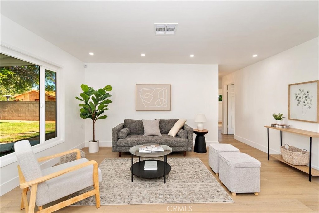 146 S Loraine Avenue