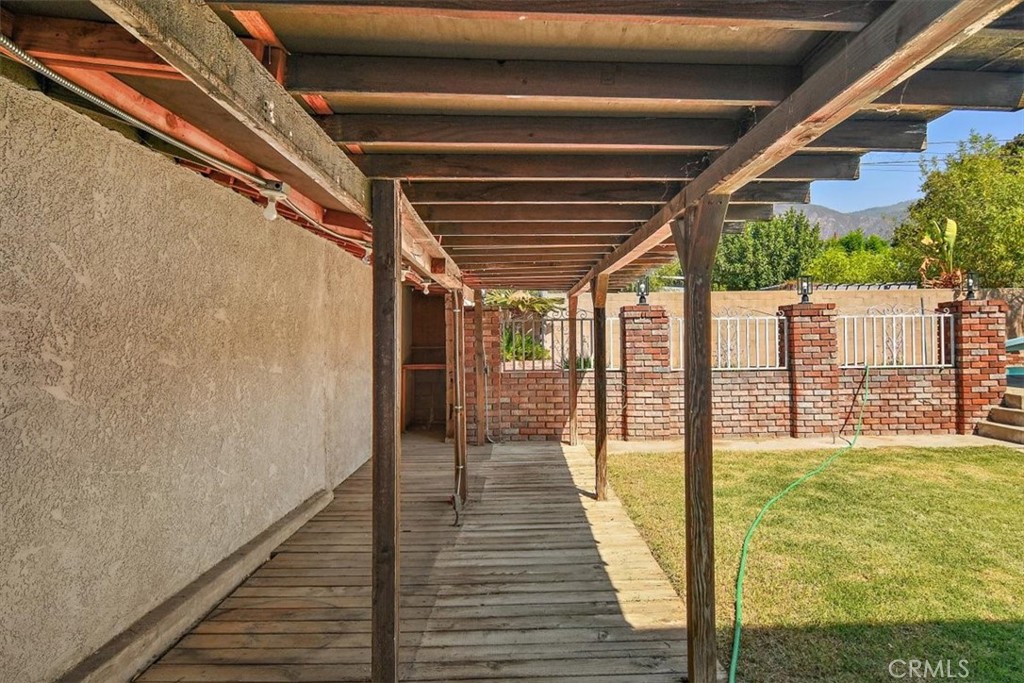 268 E 43rd Street
