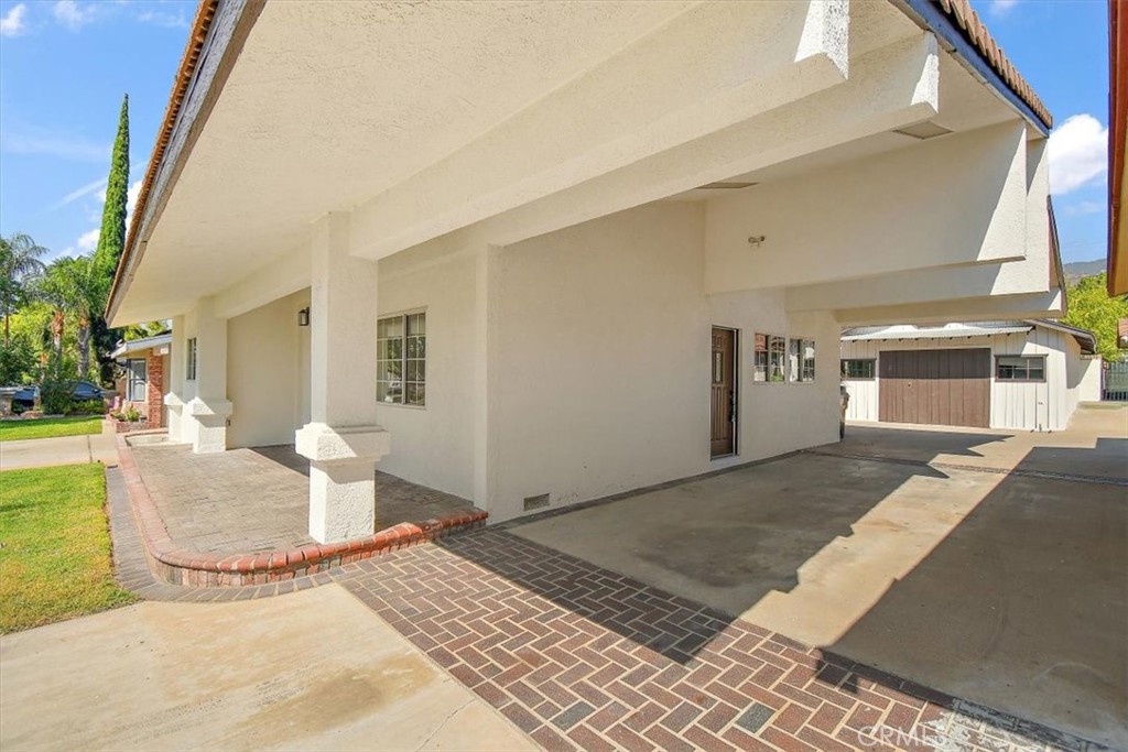 268 E 43rd Street