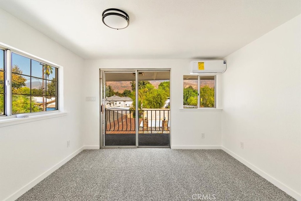 268 E 43rd Street
