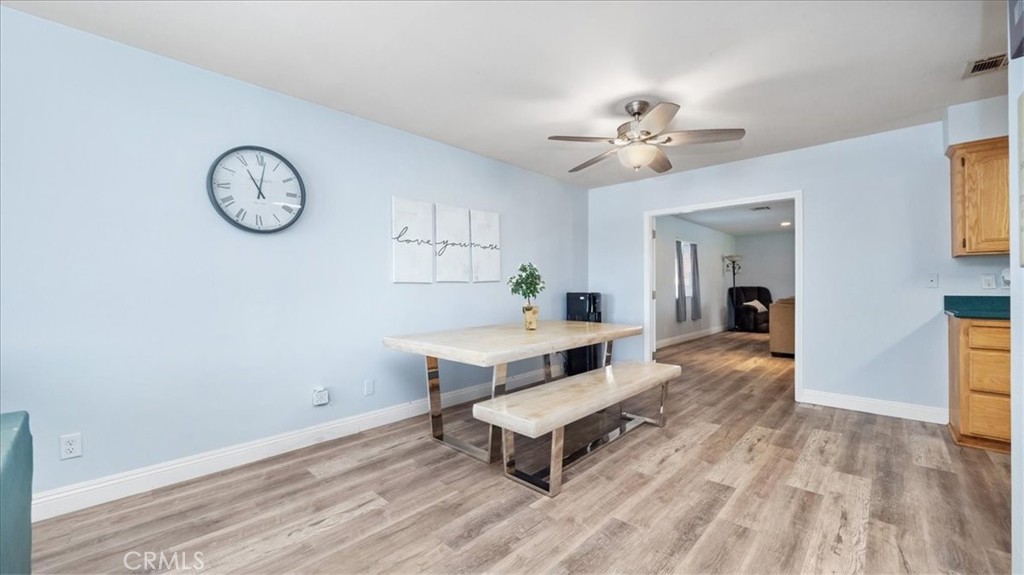 1867 E Venton Street