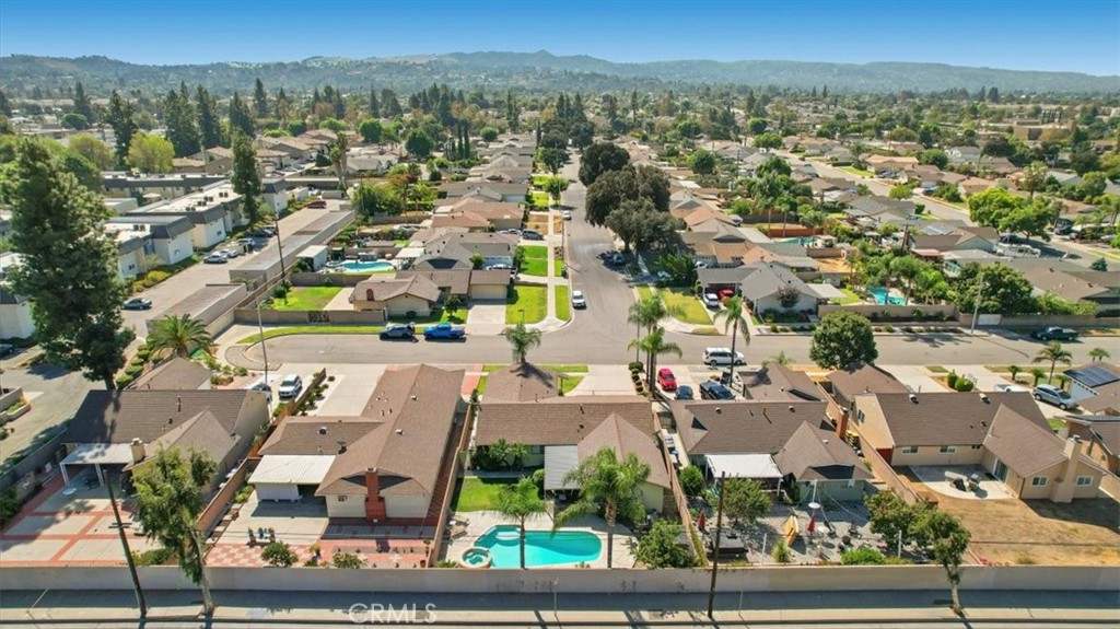 1867 E Venton Street