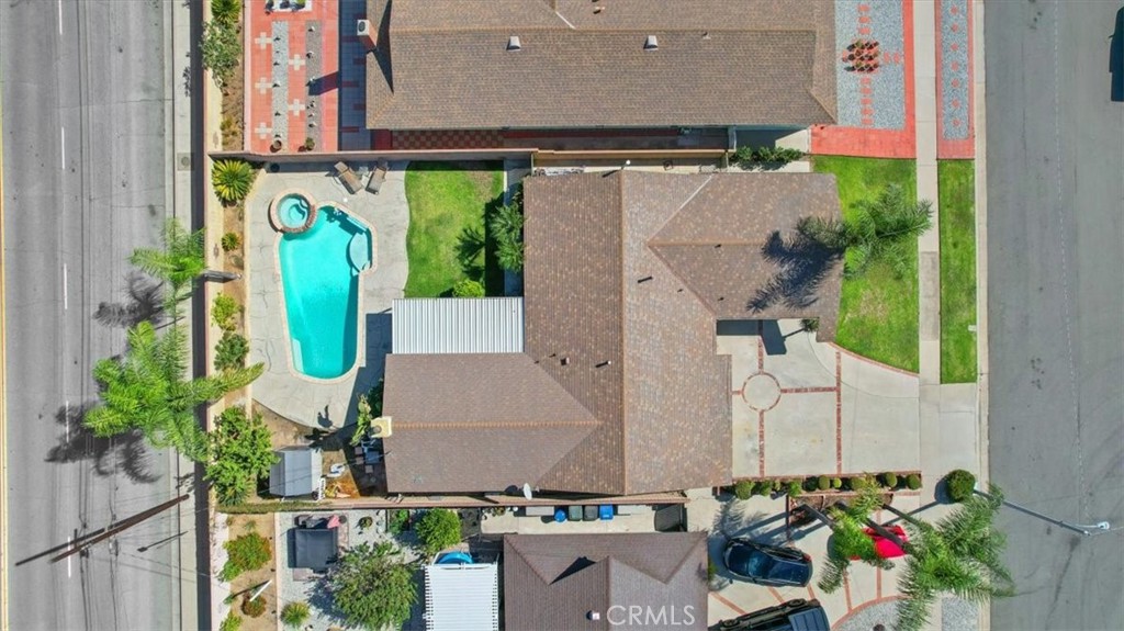 1867 E Venton Street