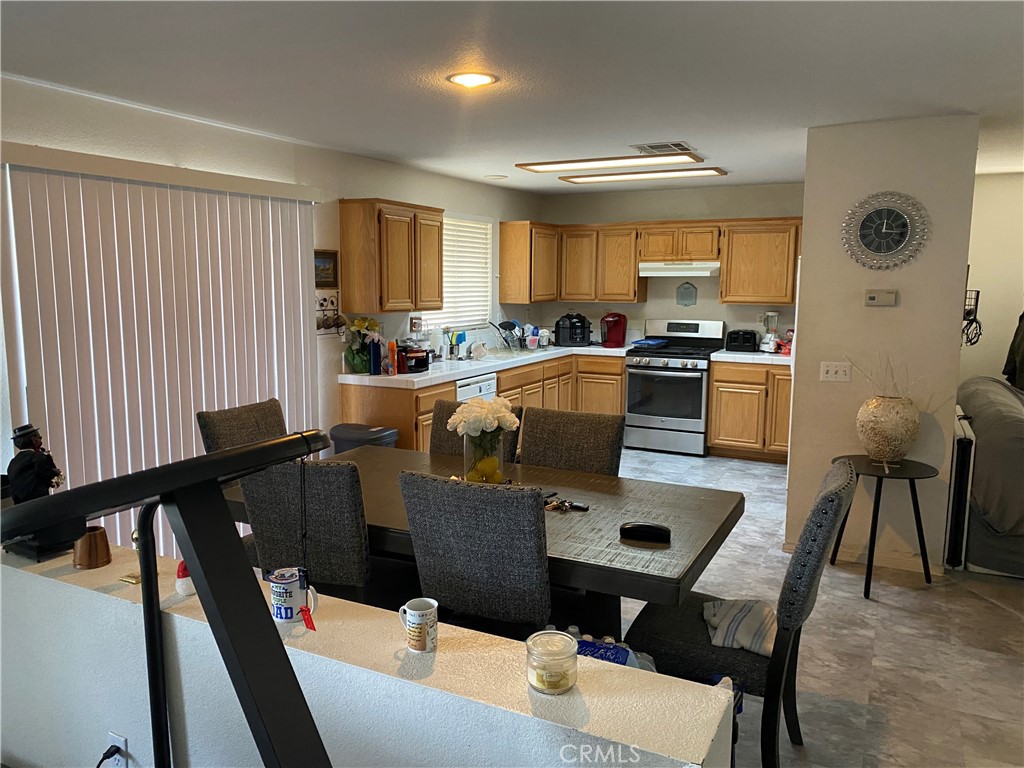 37916 San Carlos Way