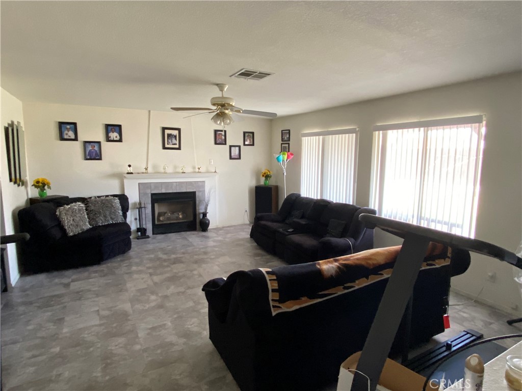 37916 San Carlos Way