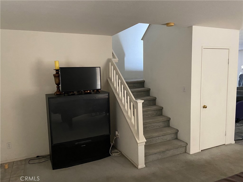 37916 San Carlos Way