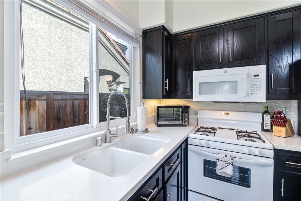 13885 Portofino Street