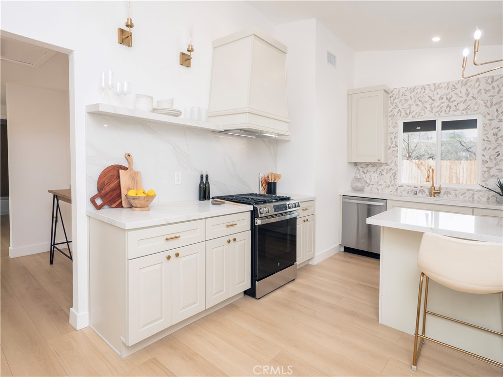 1042 Brightview Drive