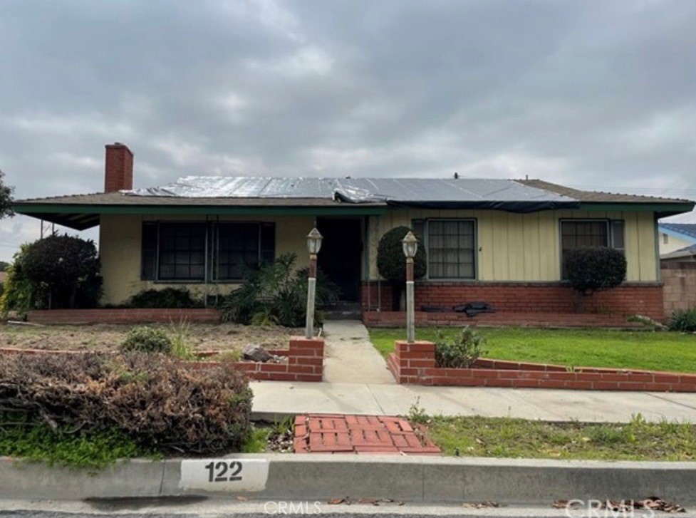 122 W Laxford Street