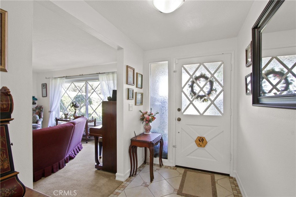 2348 N Glennwood Street