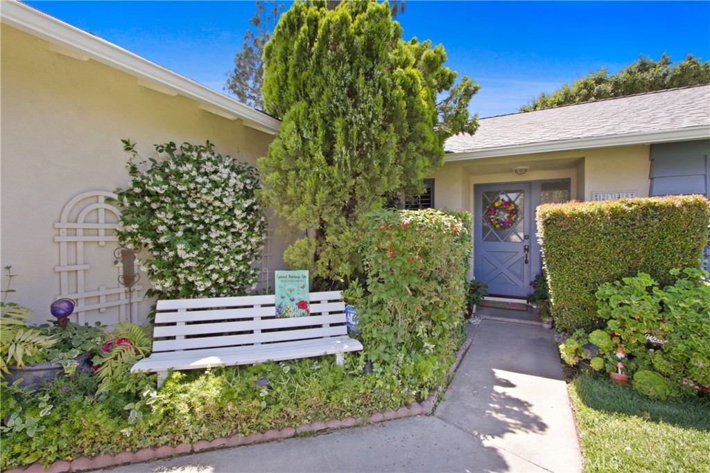 2348 N Glennwood Street