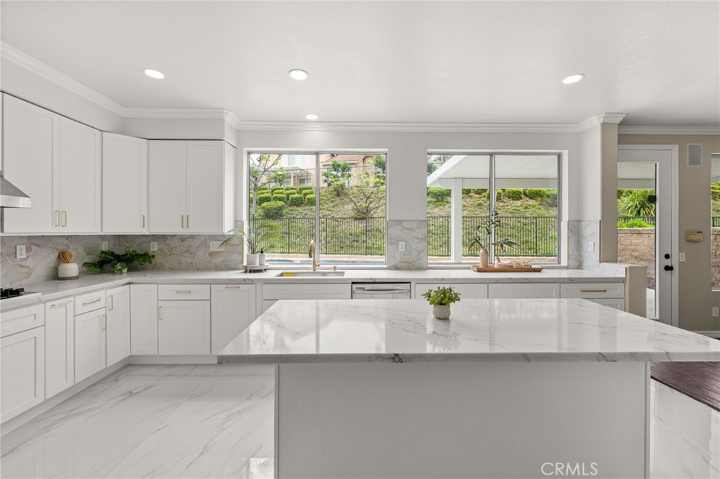 16209 Eagleridge Court