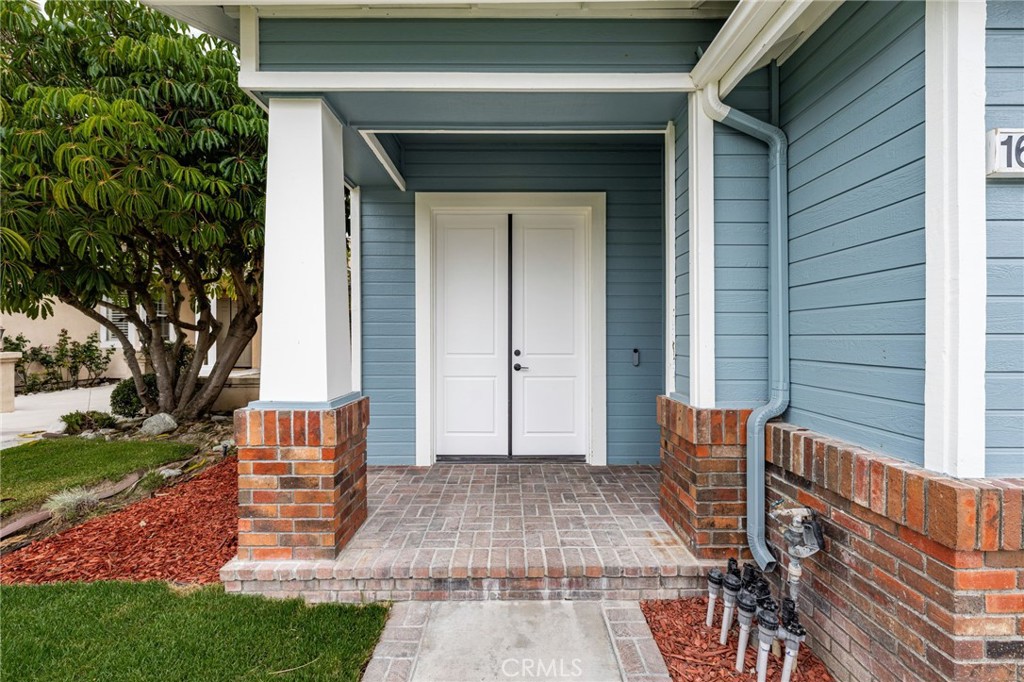 16209 Eagleridge Court