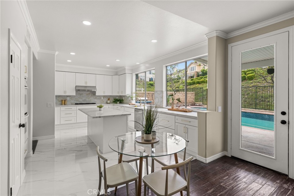 16209 Eagleridge Court