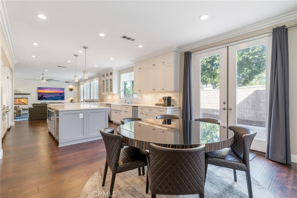 7681 Stonegate Drive