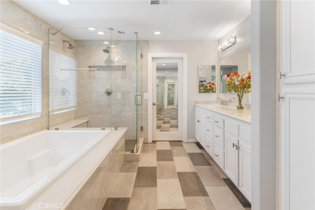 7681 Stonegate Drive