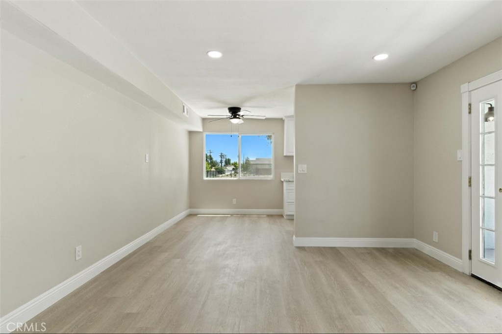 15195 Laguna Avenue