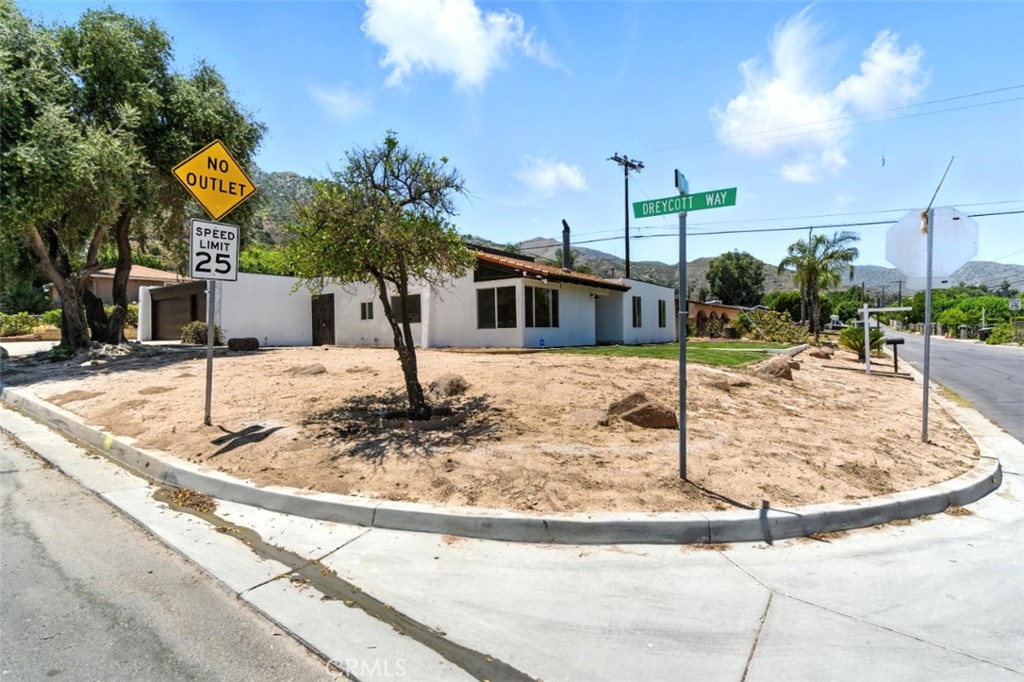 15195 Laguna Avenue