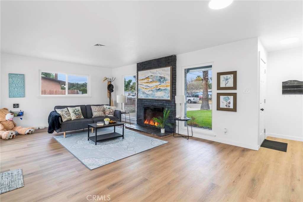 5392 Walter Street