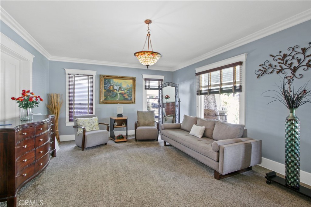 2356 2358 Bonita Avenue